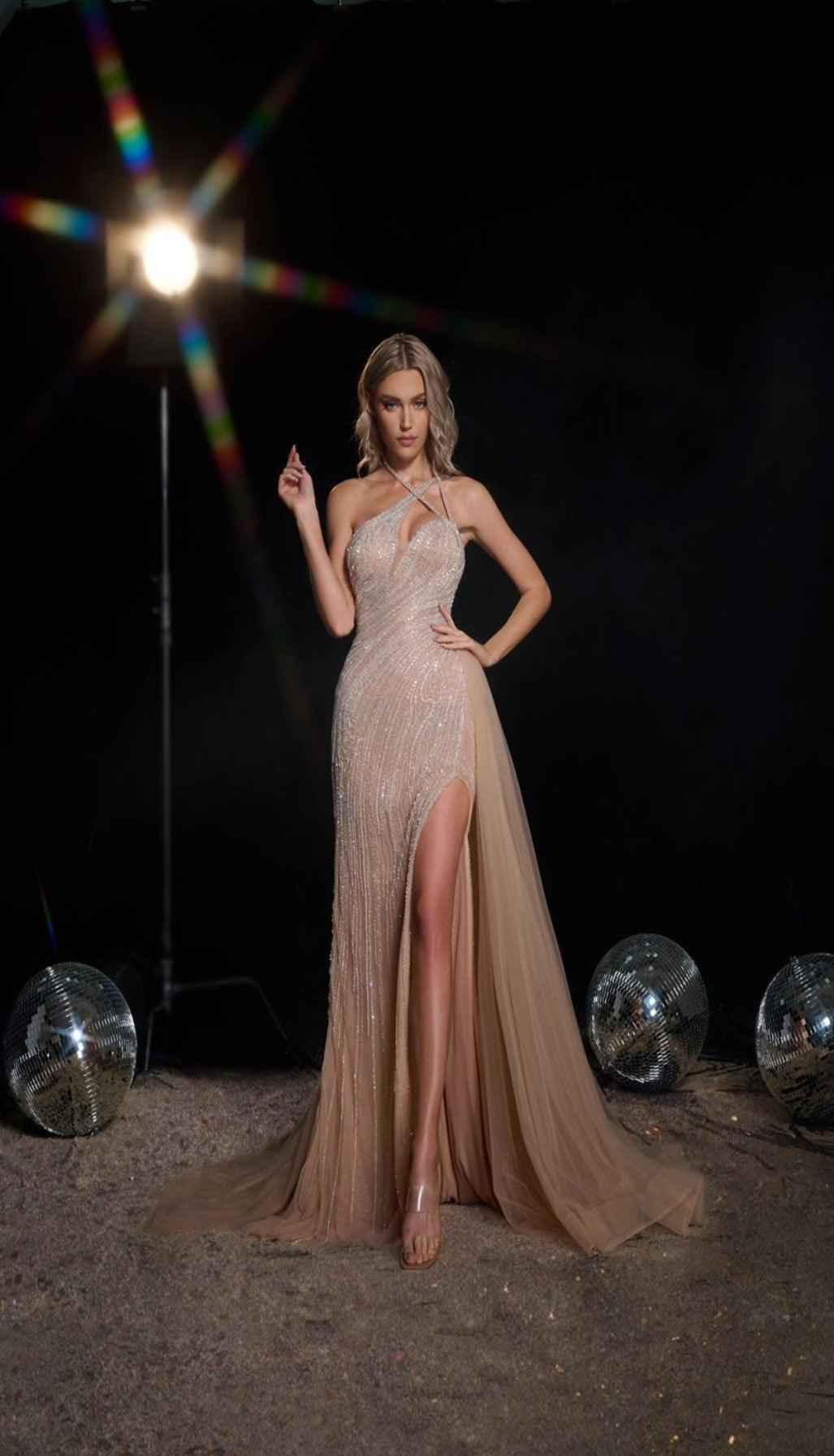 MIROLA GOWN