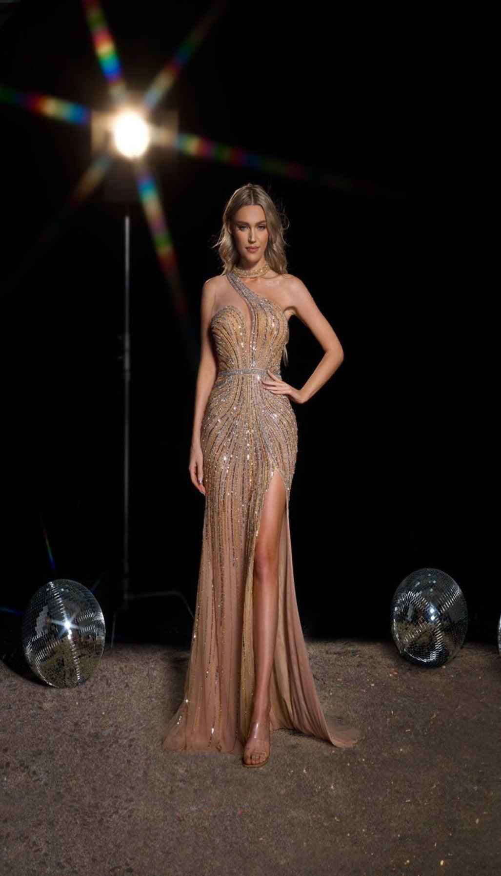MAROCO GOWN