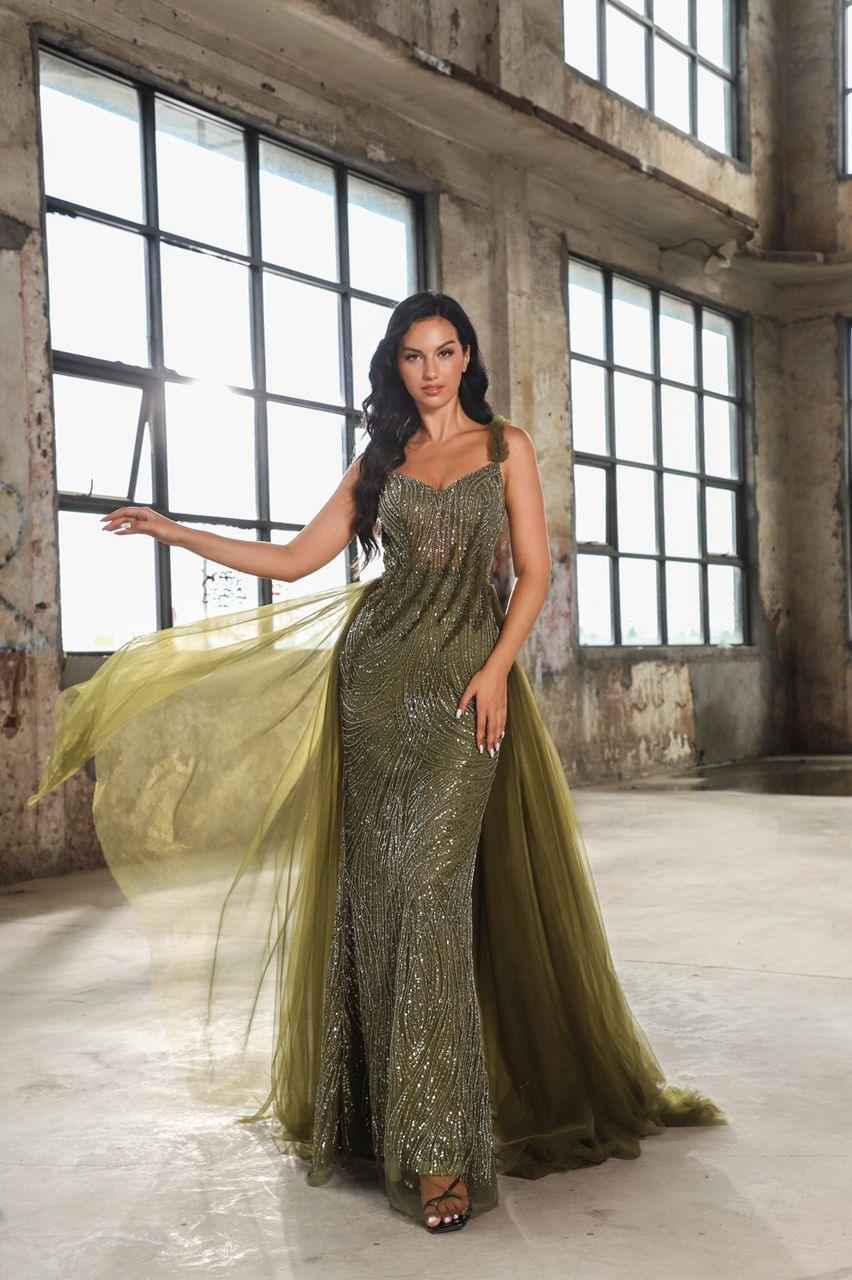 CAROLINE GOWN