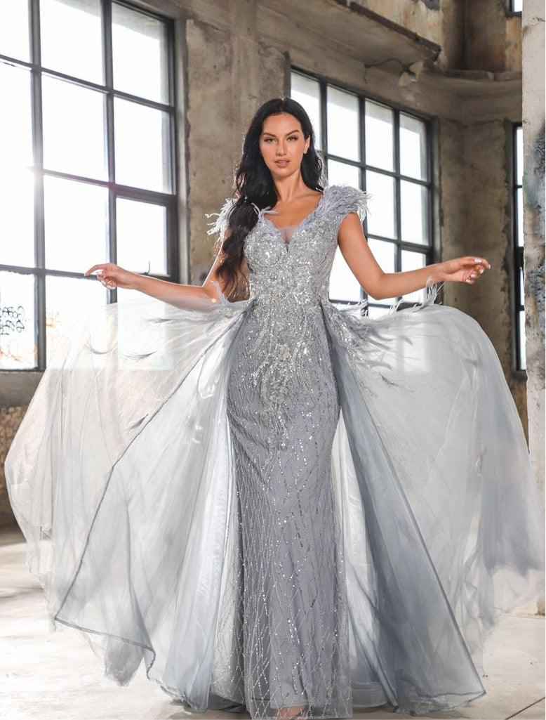 LORA GOWN