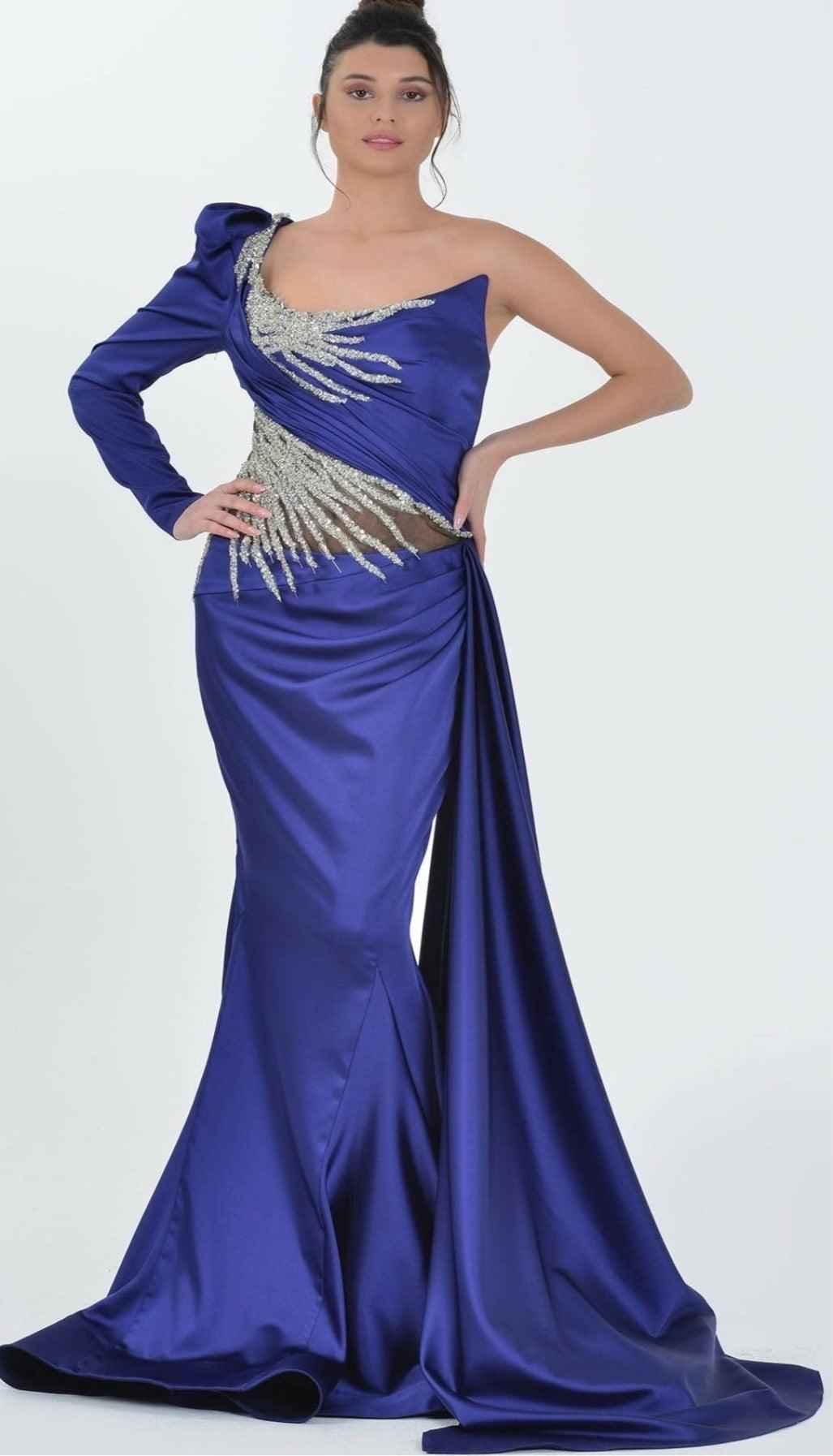 HANA GOWN
