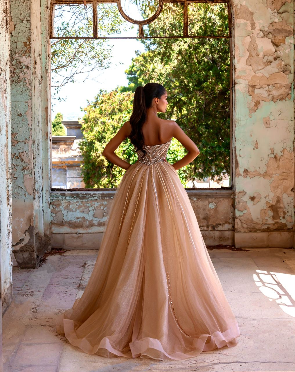 ALLURIA GOWN