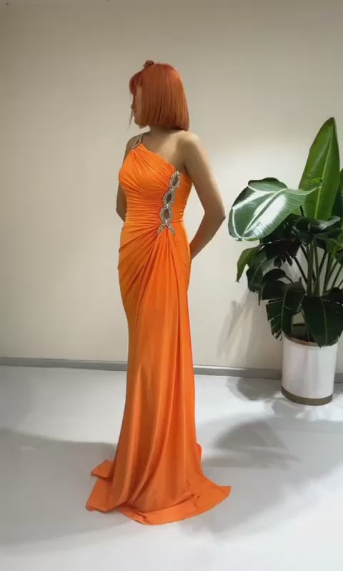 SERINA GOWN